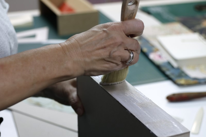 Buchrücken reparieren – eine Do-It-Yourself-Anleitung